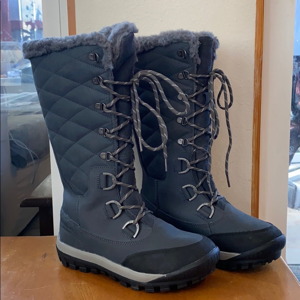 Bearpaw Isabella Snow Boots 7 tall gray